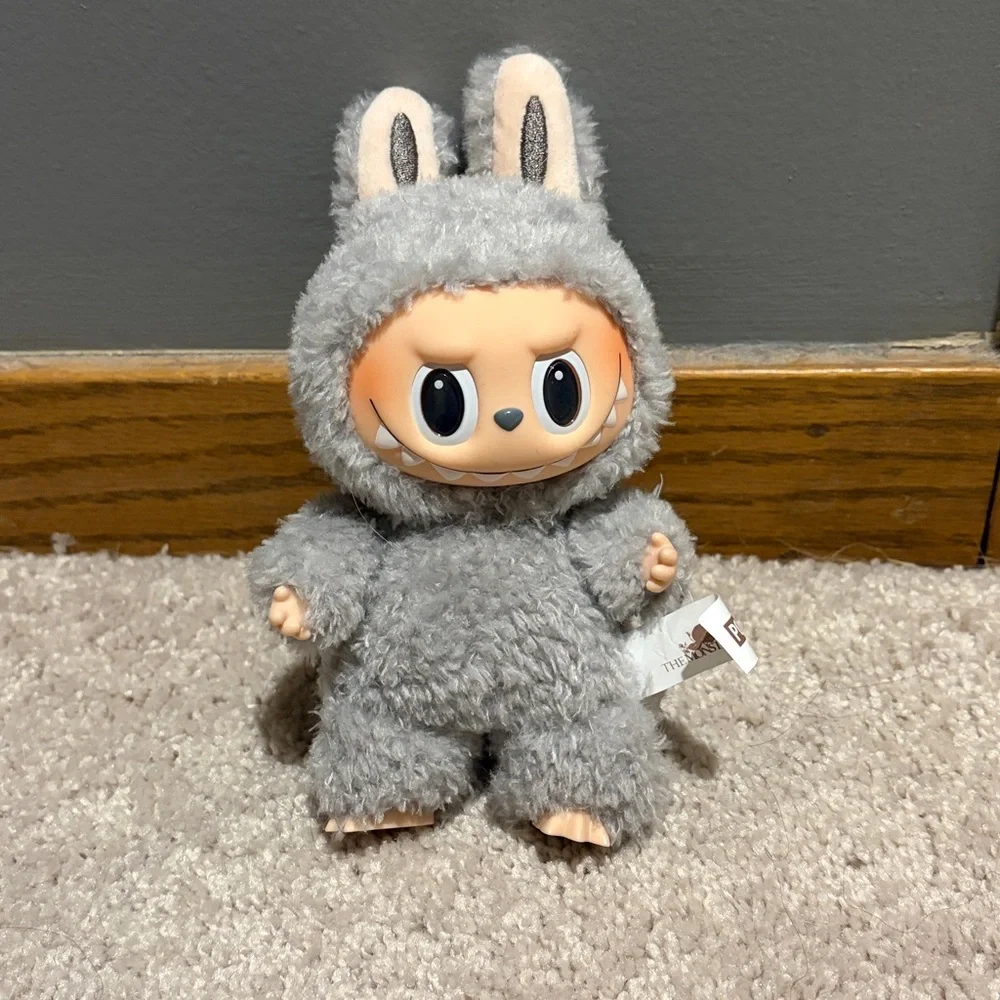 Labubu Exciting Macaron Sesame Bean - UNBOXED - Picture 8 of 10